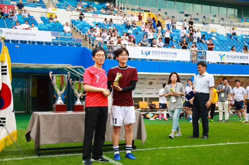 제1회 경제인문사회연구회 이사장배 축구대회 최종 경기결과_2